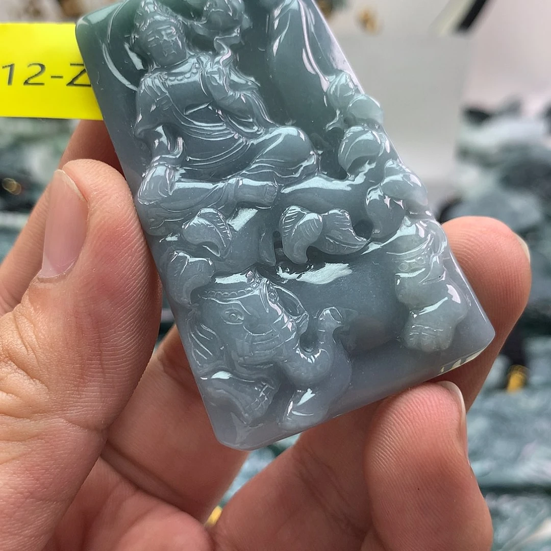 翡翠未镶嵌颈饰普贤