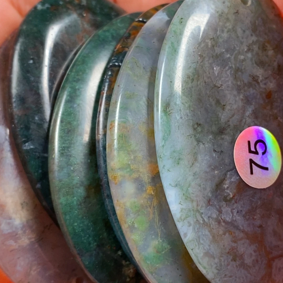 *****玛瑙/玉髓未镶嵌颈饰