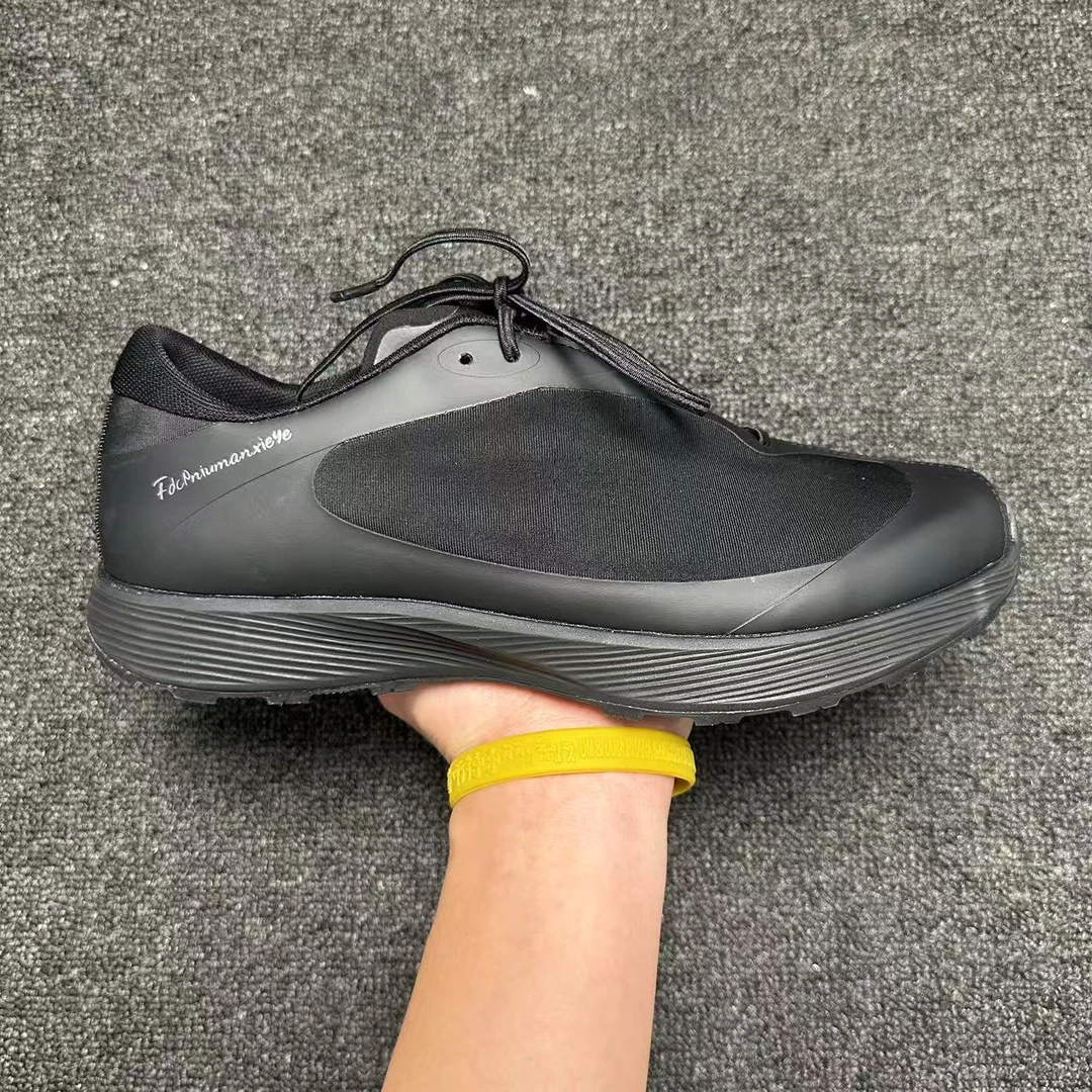 2025黑色新款网面鞋男款时尚户外徒步登山鞋休闲舒适运动鞋子