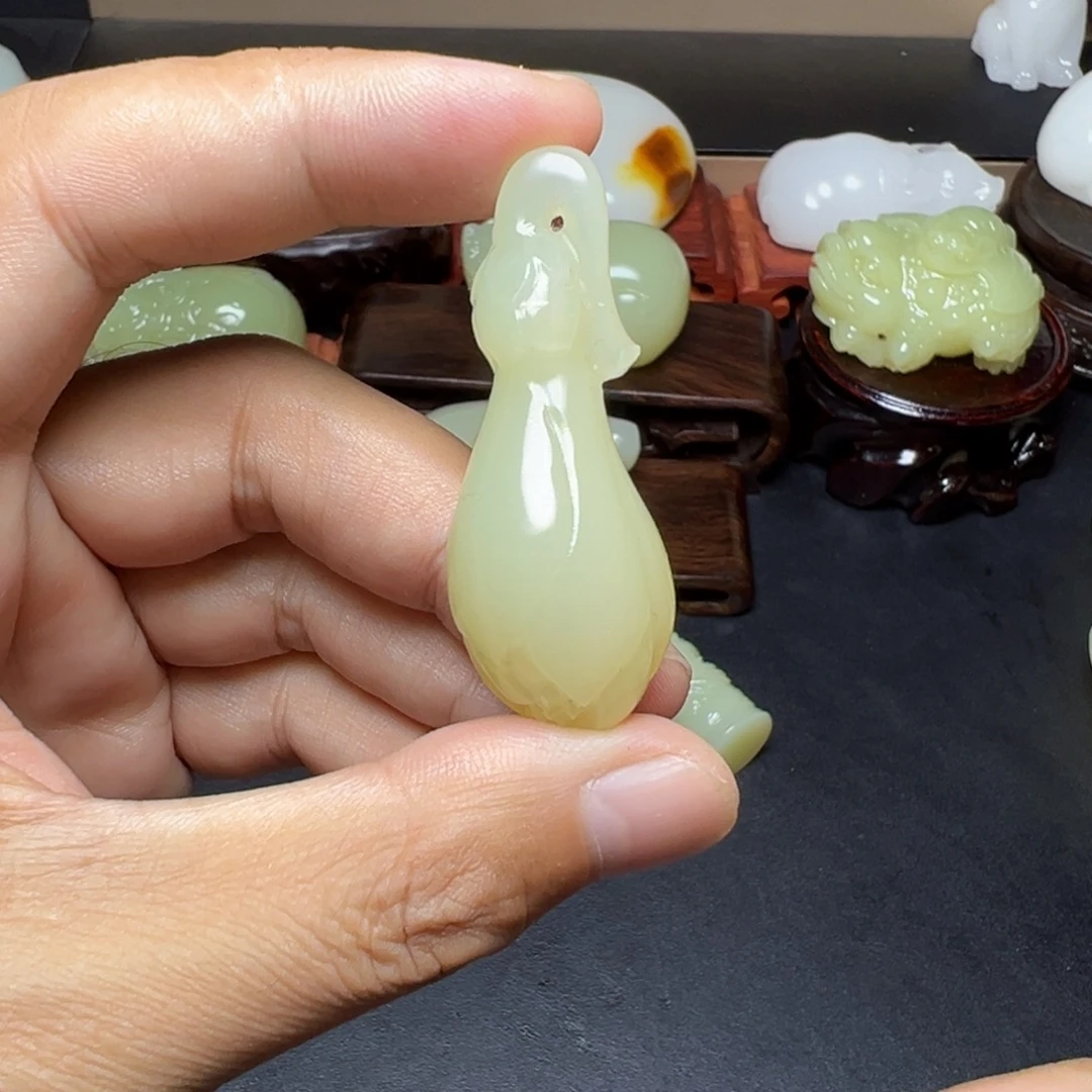 软玉未镶嵌把件精品