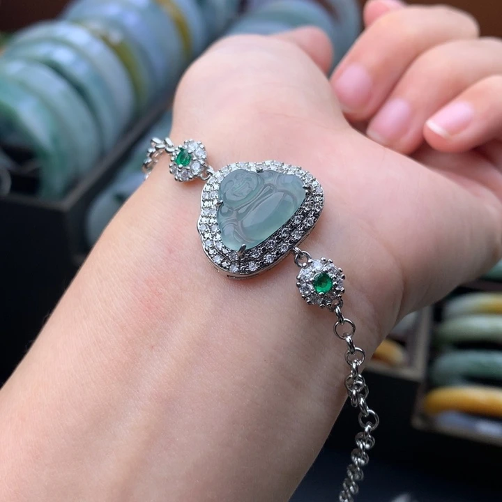 翡翠未镶嵌手链多样性