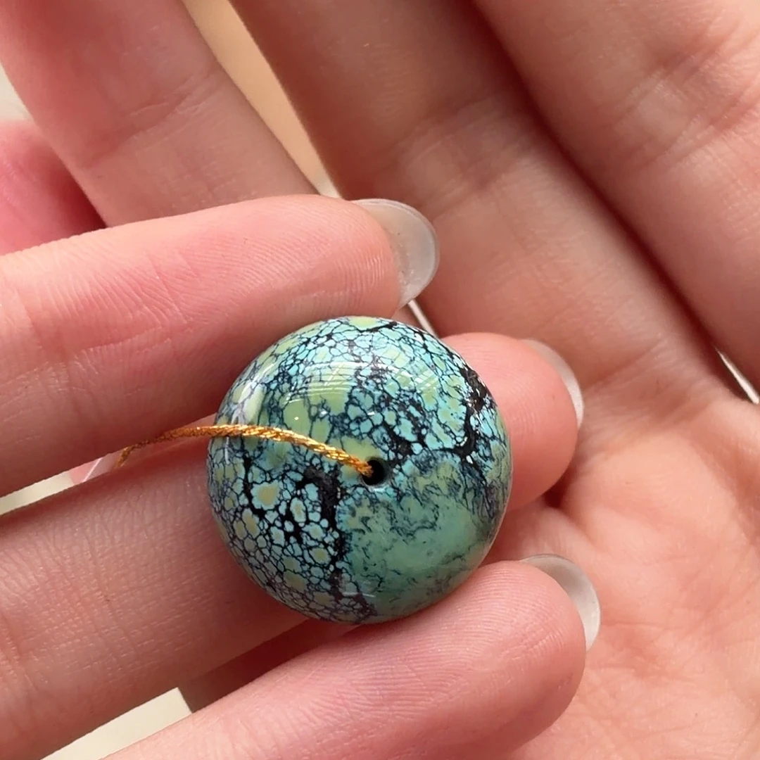 绿松石未镶嵌颈饰