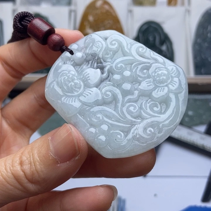 翡翠未镶嵌挂件翡翠