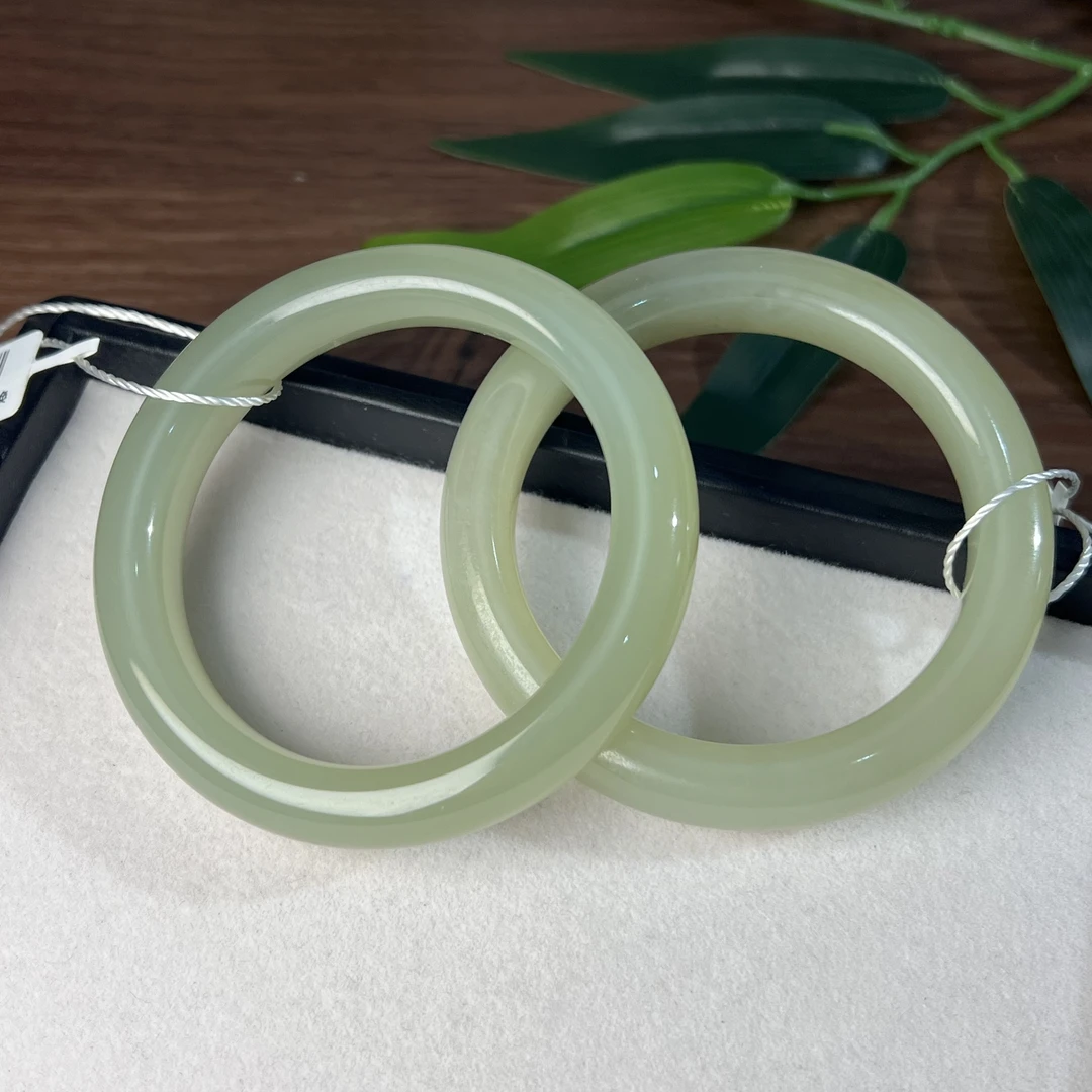 【缺货】和田玉晴水手镯多样性发一/有瑕 （50-59#)V0310