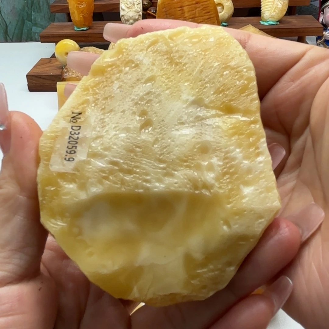 能***天定制琥珀未镶嵌琥珀