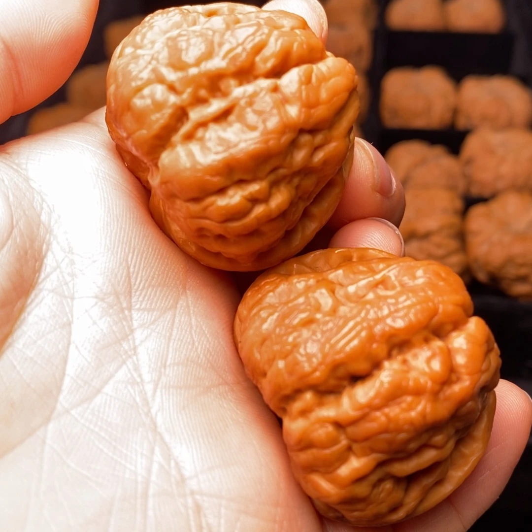 文玩核桃吊坠秦岭野生核桃