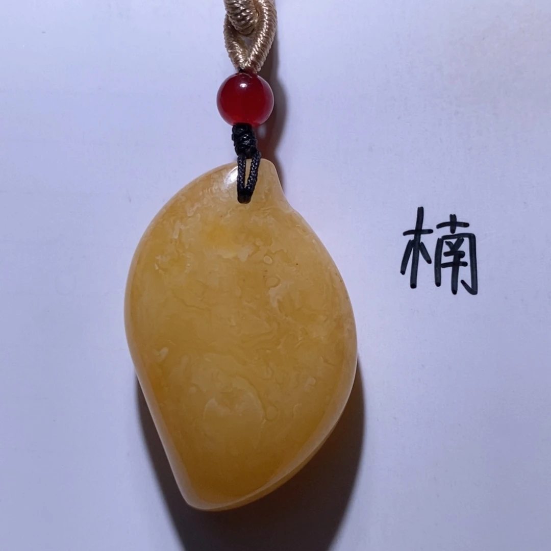 未镶嵌琥珀珠宝奇石