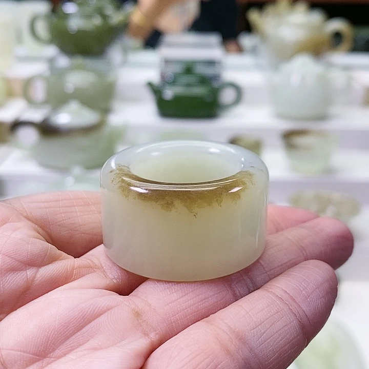 和田玉未镶嵌挂件天**运扳指