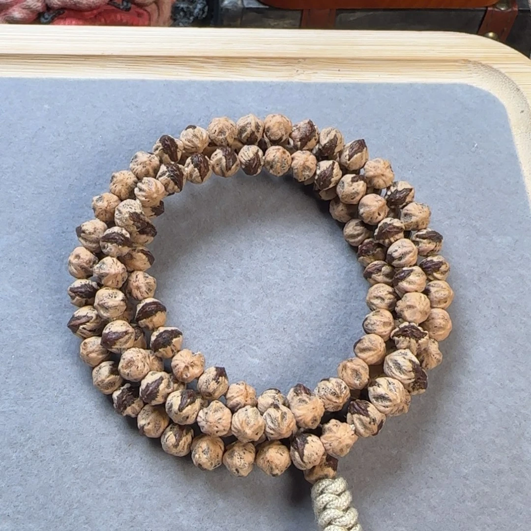 用***4吊坠柏香籽/百香籽