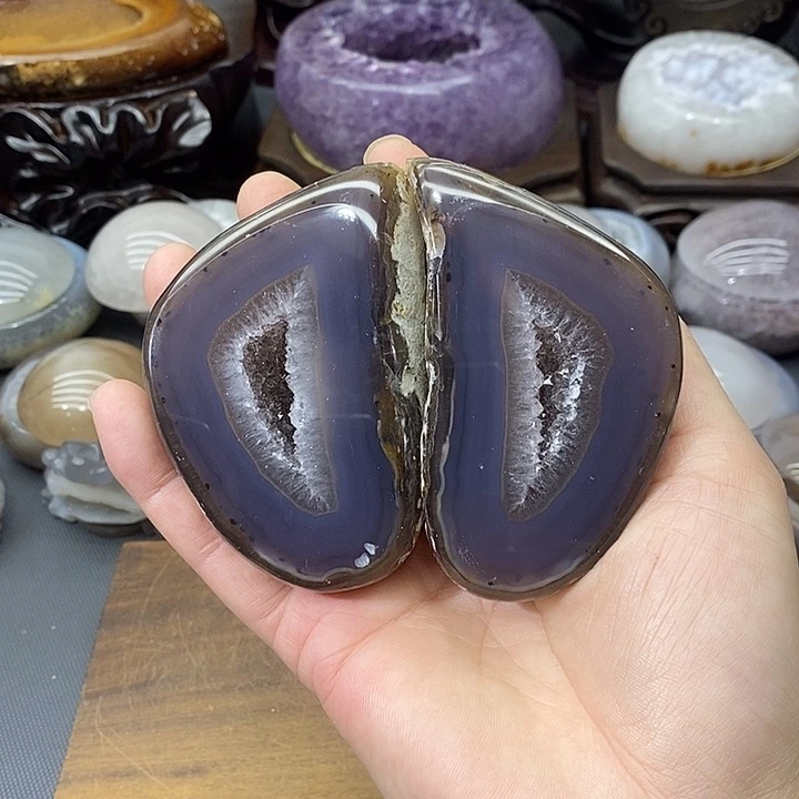 未镶嵌摆件紫晶晶洞