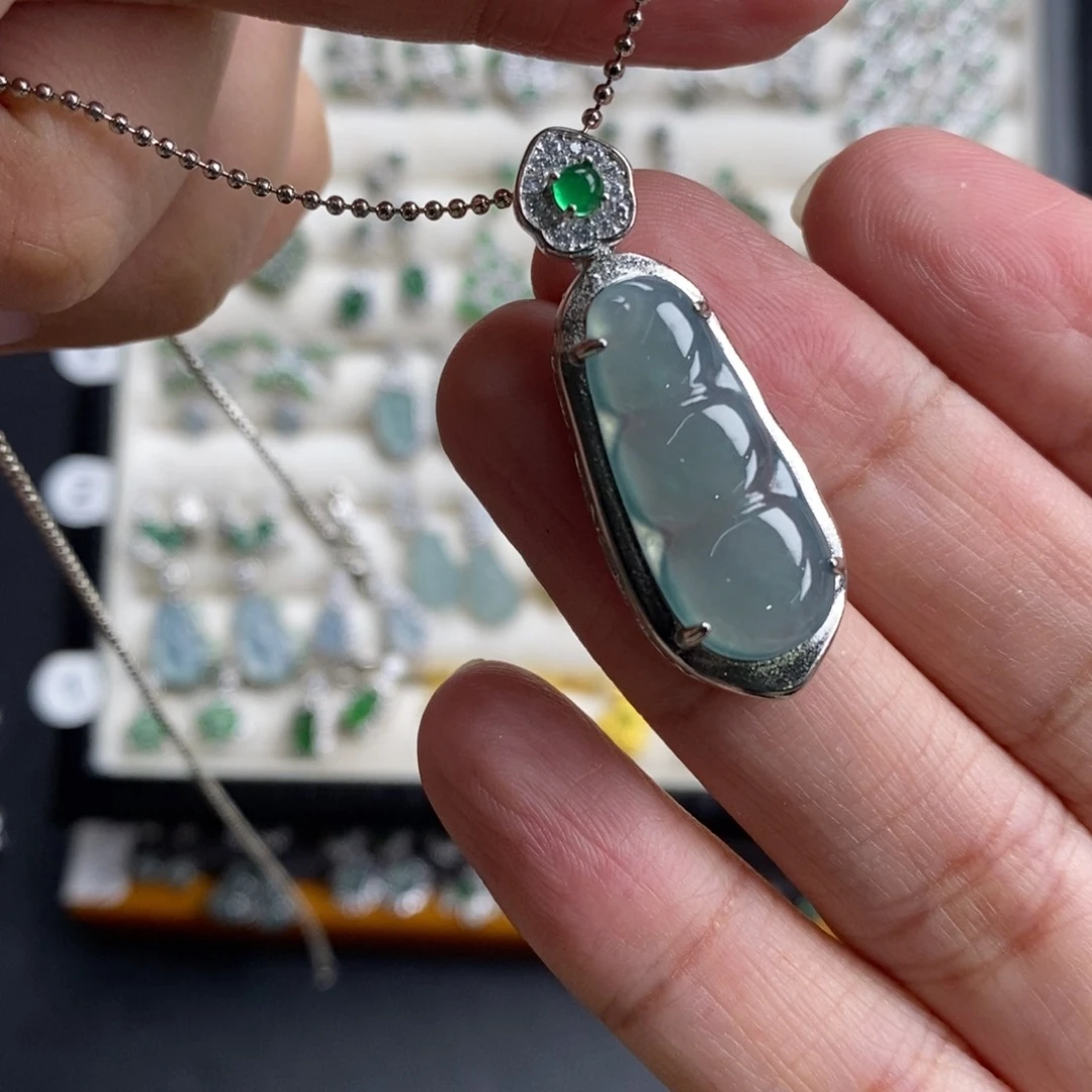 未镶嵌挂件翡翠翡翠