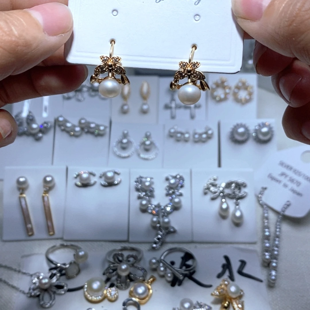 淡水珍珠耳饰未镶嵌