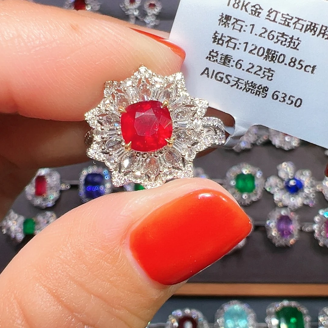 戒指18K金镶嵌红宝石