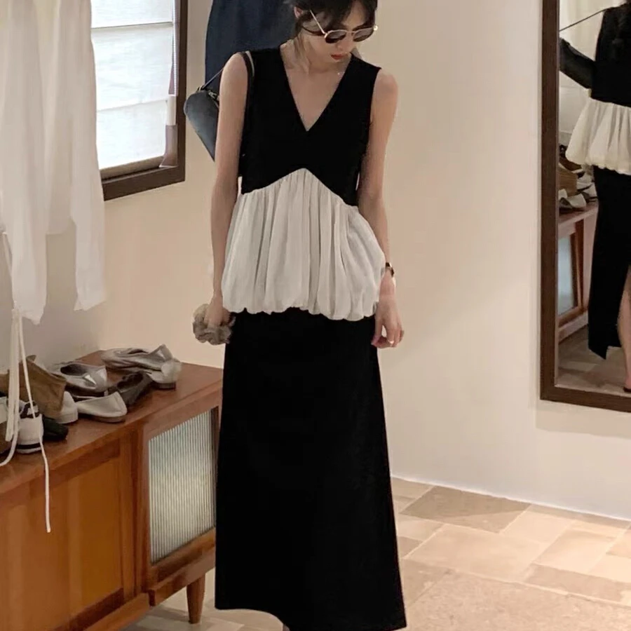 伊嘉-撞色荷叶边花苞小衫+高腰显瘦后开叉半身裙套装