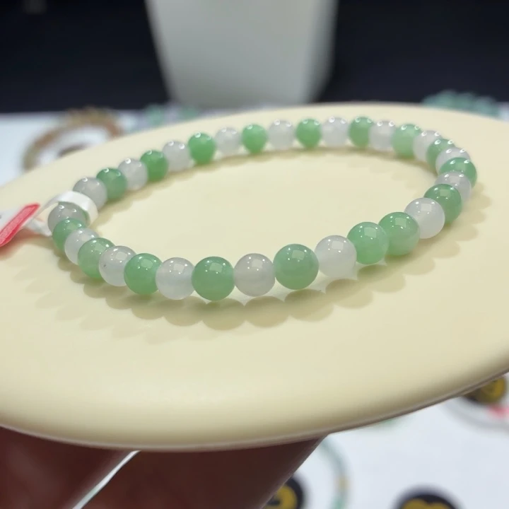翡翠未镶嵌手链卡5.4