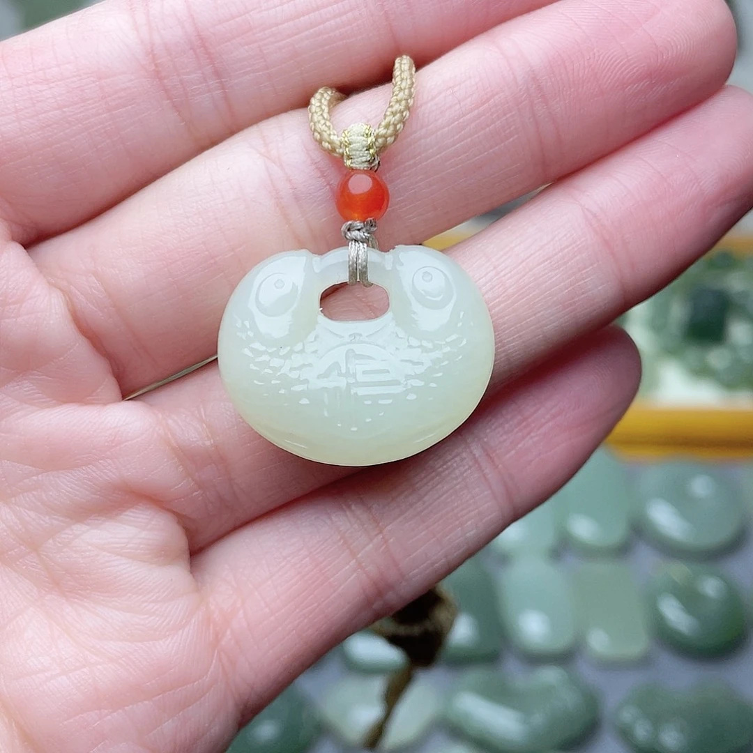 和田玉挂件未镶嵌