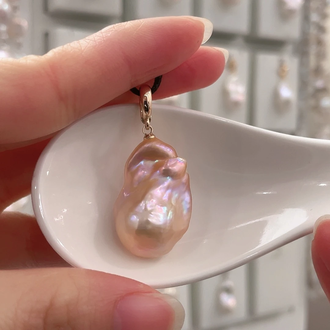 颈饰未镶嵌淡水珍珠