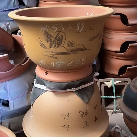 紫砂花盆高金钟皮一只