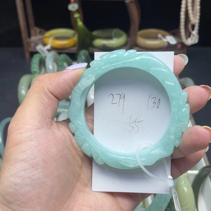 蛇纹石玉未镶嵌手镯胖*财