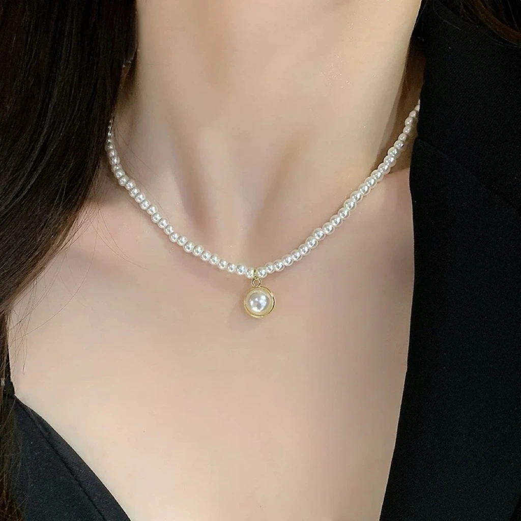 法式轻奢小众串珍珠项链饰品女2024新款高级感锁骨链爆款颈链配饰