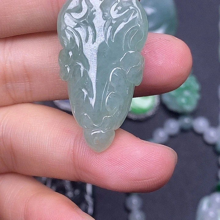 翡翠未镶嵌颈饰天然缅甸翡翠A货