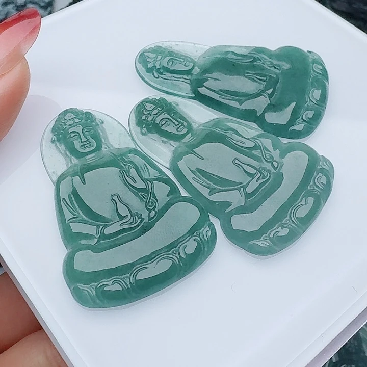 翡翠未镶嵌颈饰多样性发其一