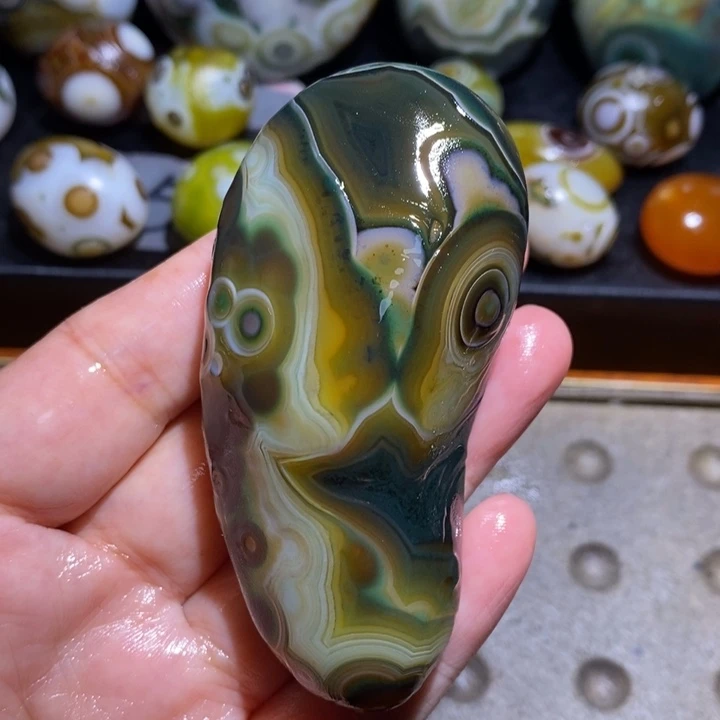 未镶嵌玛瑙/玉髓珠宝半成品55