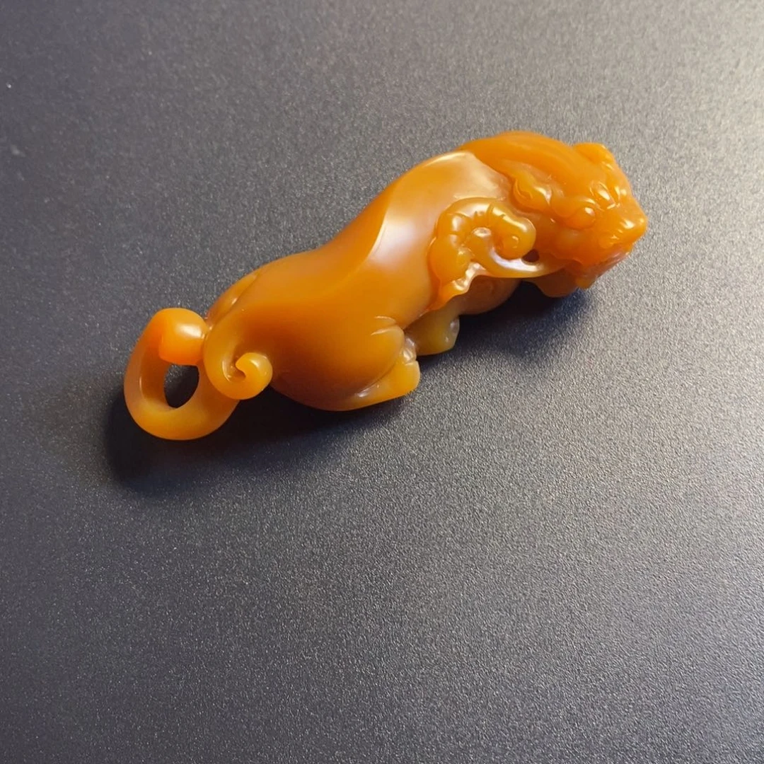 石英质玉颈饰未镶嵌茂*