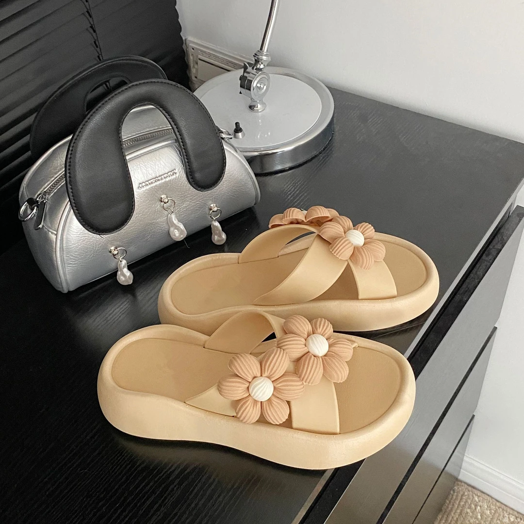 2025新款8818-3交叉小花爆款时尚百搭外穿女拖鞋