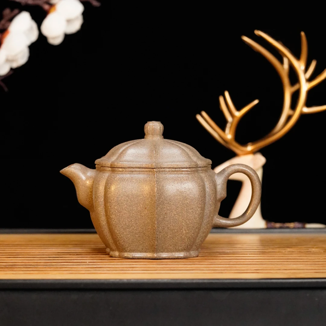 JP-001    蒋鹏  宜兴手工紫砂  菊蕾