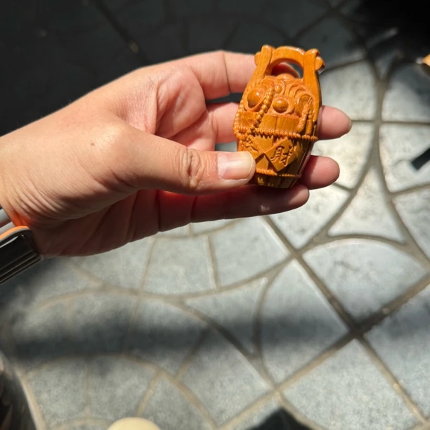 【天天专属】一桶金小号手把件 T1998