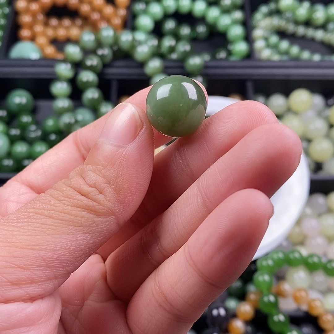 和田玉（碧玉）未镶嵌珠宝半成品