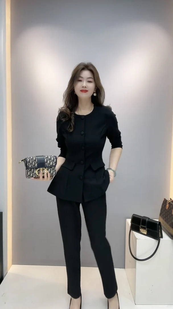 春季新款时尚洋气西服款两件套显瘦百搭遮肉精致套装（上衣+裤子）