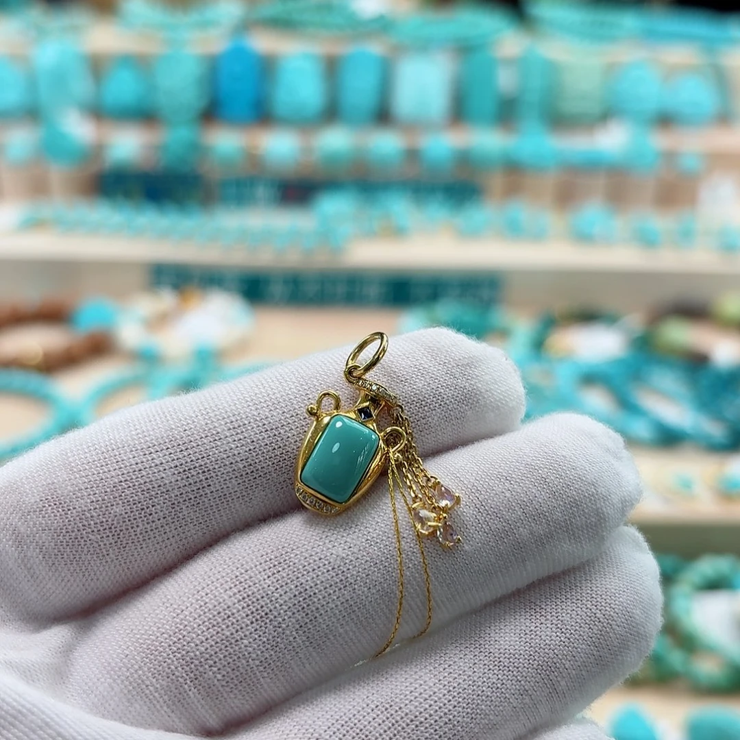 绿松石未镶嵌珠宝奇石