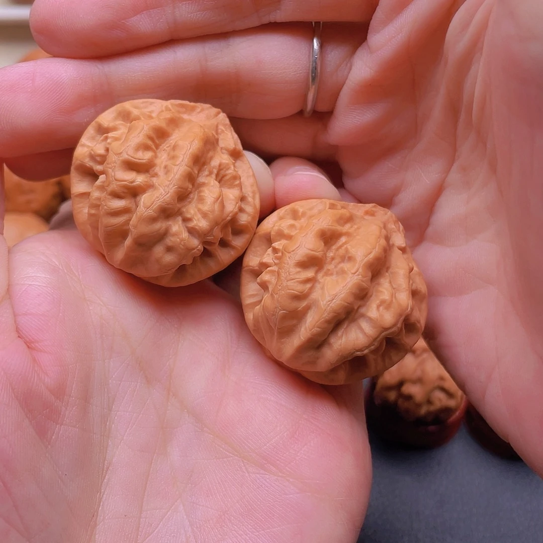 把件文玩核桃红桃A