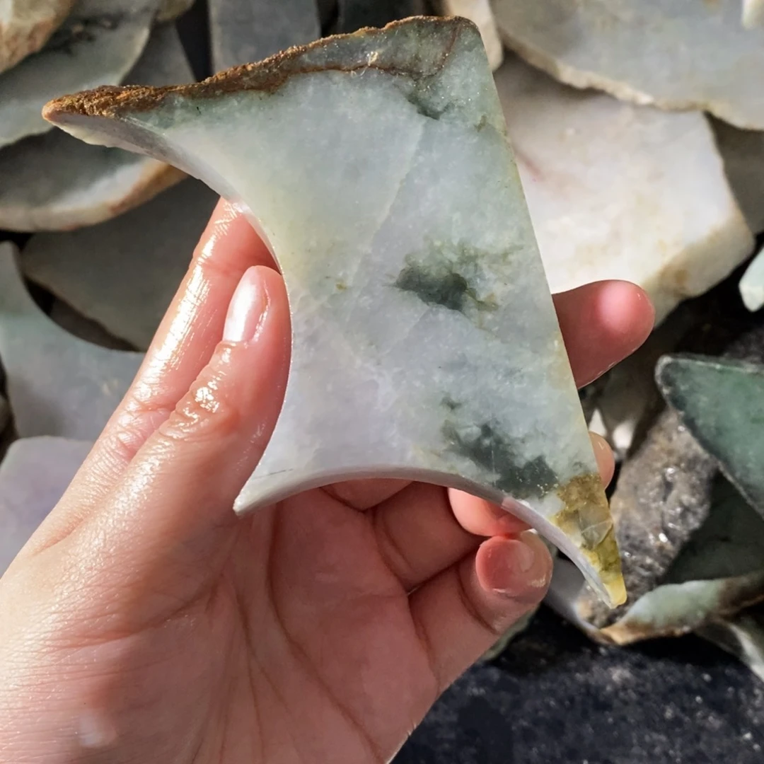 翡翠未镶嵌颈饰天然翡翠