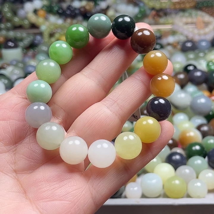 未镶嵌和田玉车挂