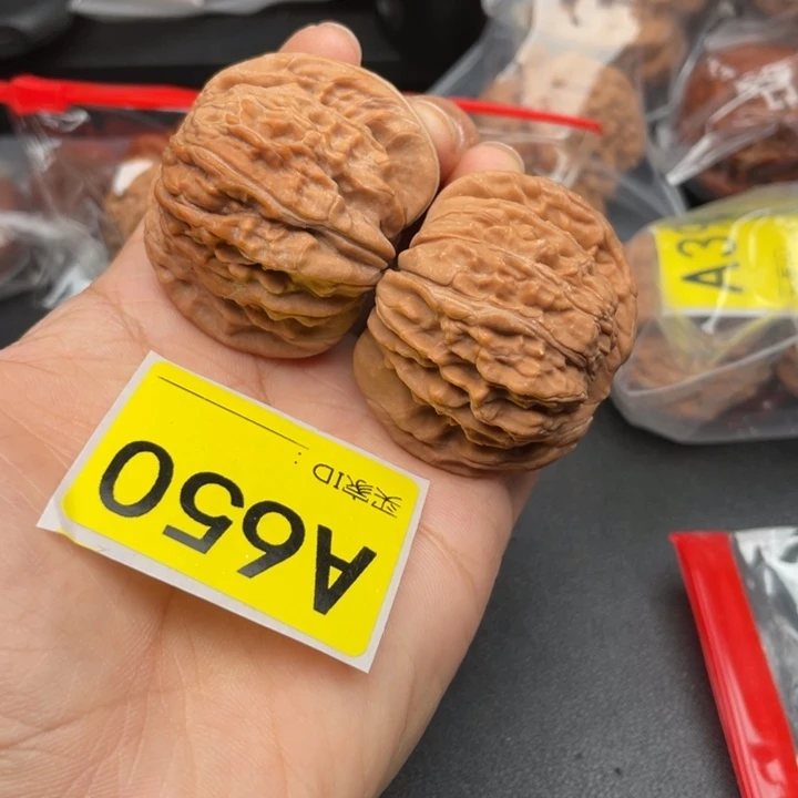 文玩核桃吊坠核桃