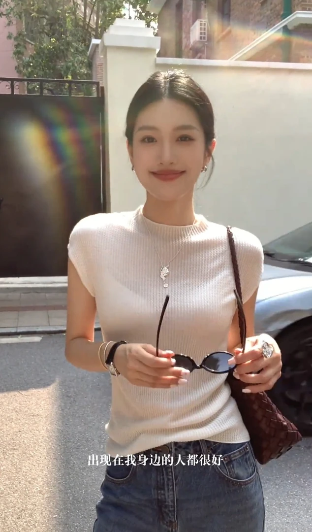 2025小香风气质感坎肩无袖女夏新款修身显瘦百搭韩版设计感上衣