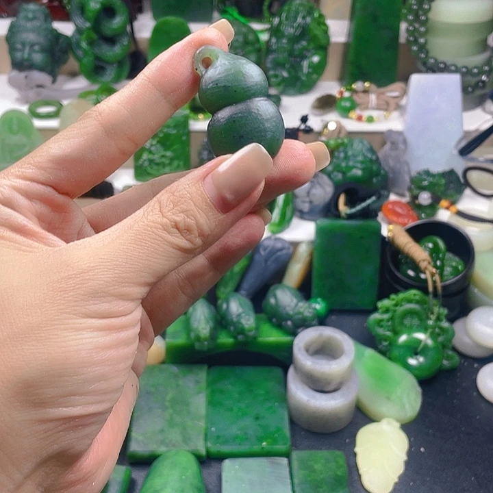 未镶嵌和田玉珠宝半成品