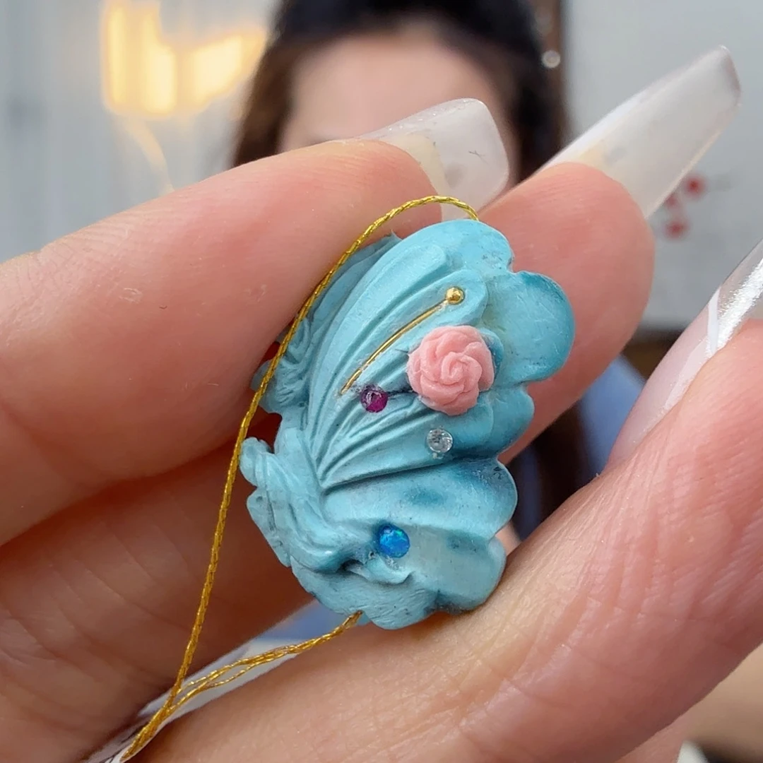 天***到绿松石未镶嵌珠宝奇石