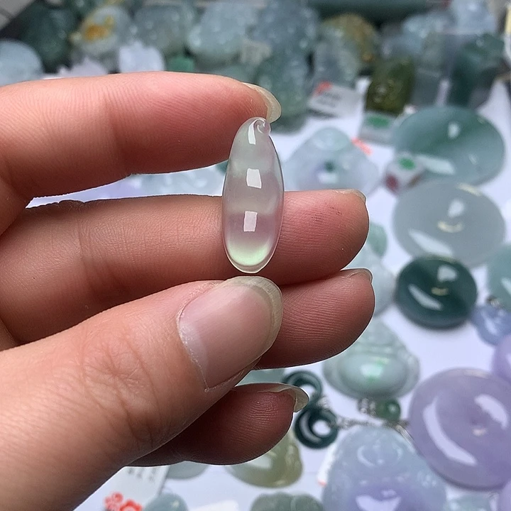 翡翠未镶嵌颈饰天然翡翠