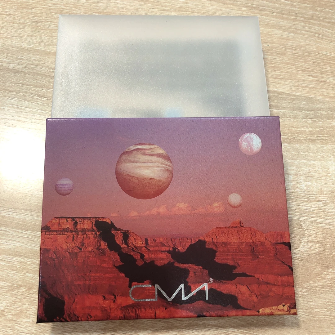 九色太空冒险眼影 土星盘