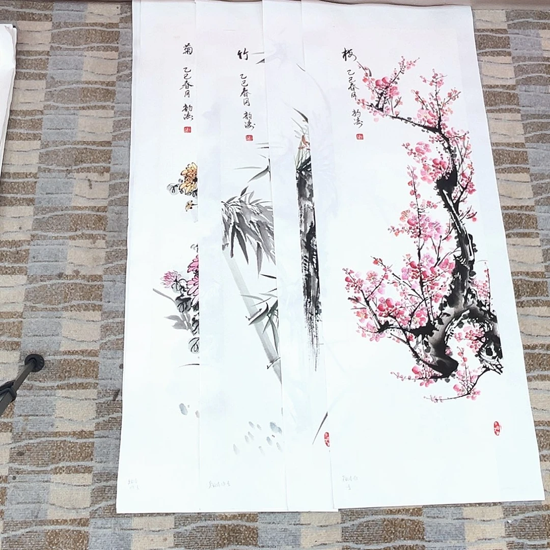 用***5国画龚韵涛老师四条屏花鸟作品旭