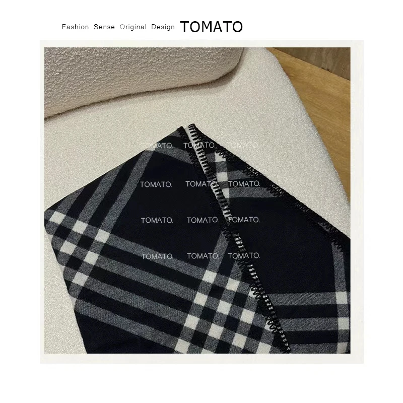 TomaTo-2025新款经典黑白格子仿羊绒围巾女时尚条纹披肩女C25WB03