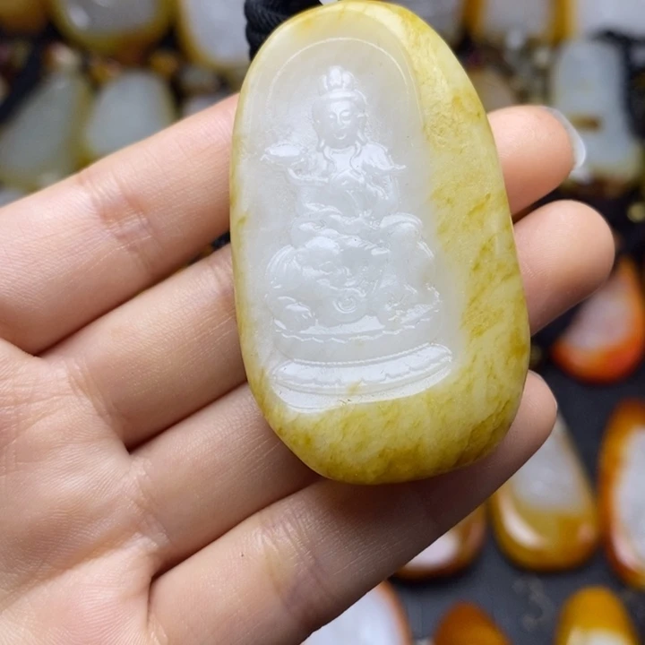 和田玉未镶嵌颈饰