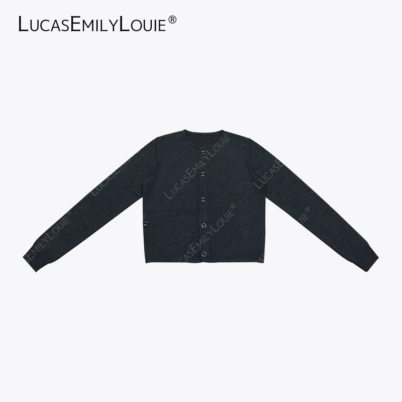 LUCASEMILYLOUIE欢姐0220经典可机洗羊毛围巾开衫两件套2510730
