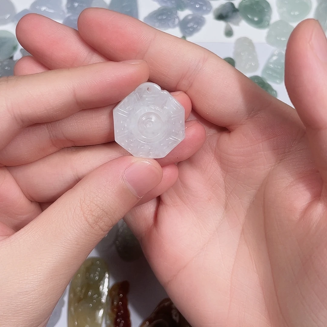 翡翠未镶嵌颈饰翡翠挂饰