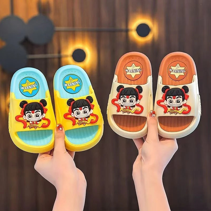 哪吒卡通拖鞋儿童夏季2025新款男女童居家外穿防滑软底洗澡凉拖鞋