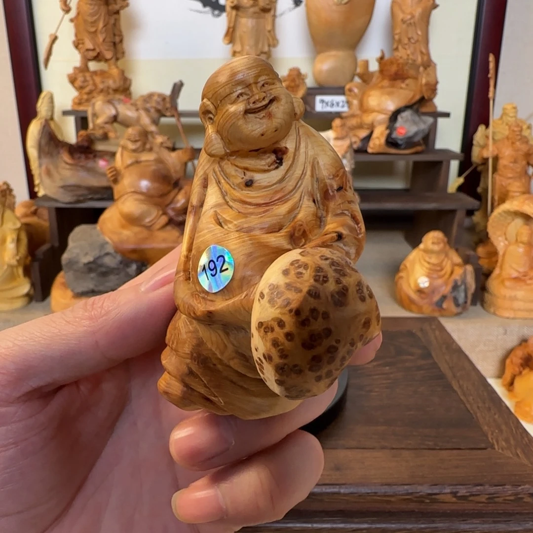 崖柏小木匠艺雕一物一拍